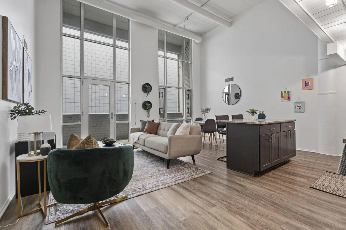 60 E Spring Street, Columbus, OH 43215 - Image #1