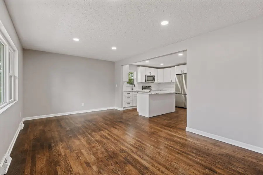 4256 Eleanor Avenue, Grove City, OH 43123 - Image #3