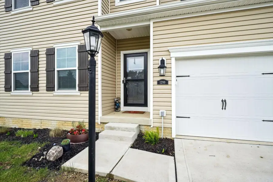 1299 Forest Edge Drive, Marysville, OH 43040 - Image #2