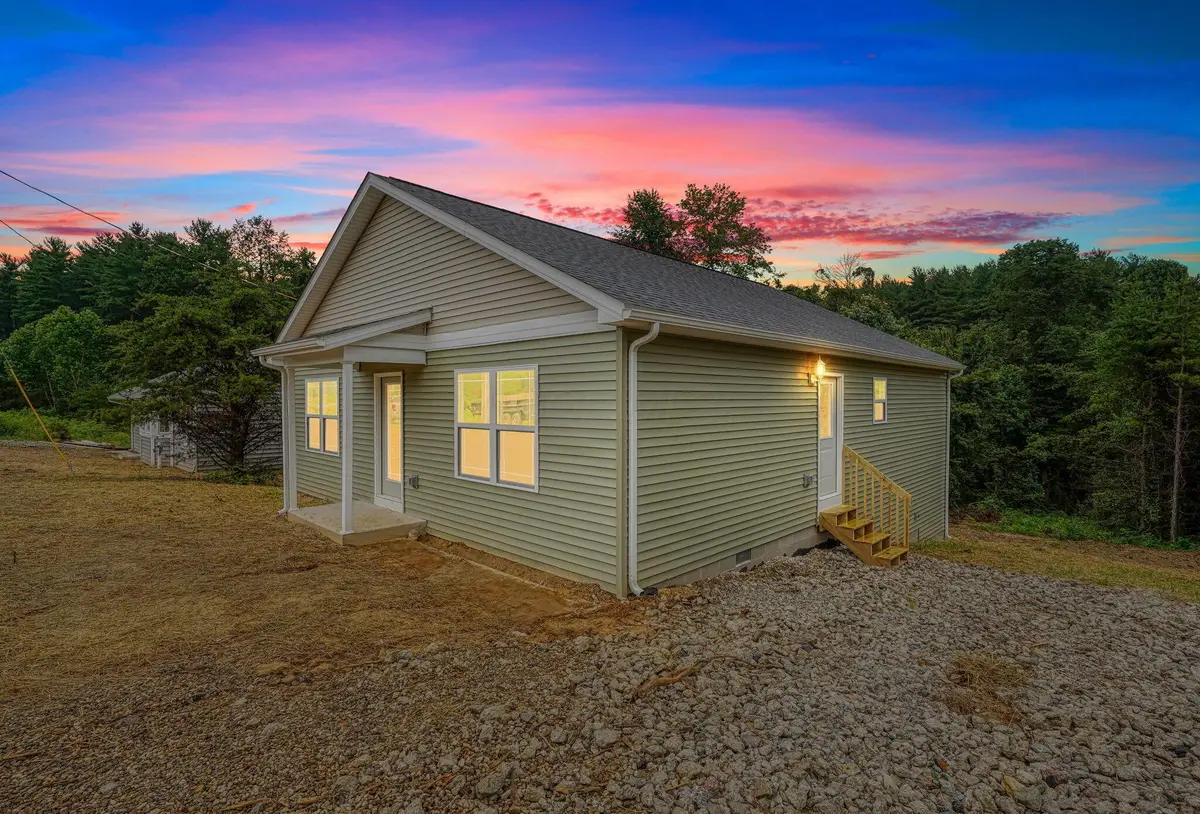 353 Elm Street, New Straitsville, OH 43766 - Image #1