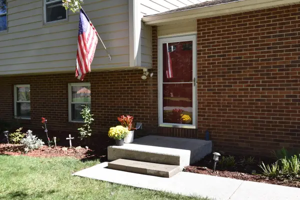 71 Cosmos Lane, Pataskala, OH 43062