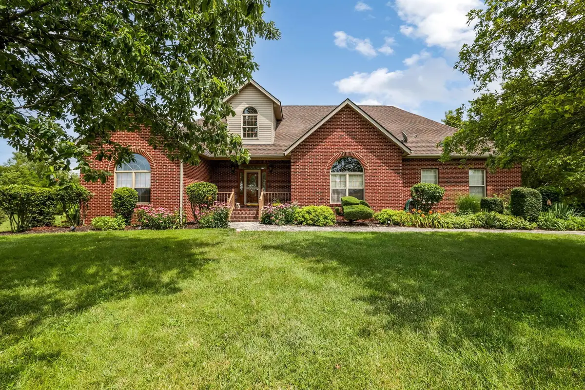 7616 Richardson Road, Groveport, OH 43125 - Image #1