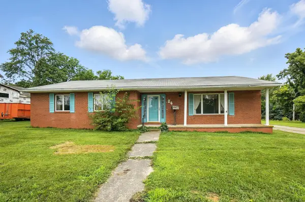 24 W High Street, Jeffersonville, OH 43128