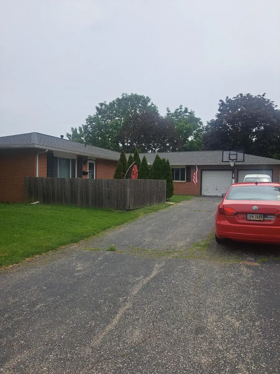 4818 -4820 Winterset Drive, Columbus, OH 43220 - Image #3