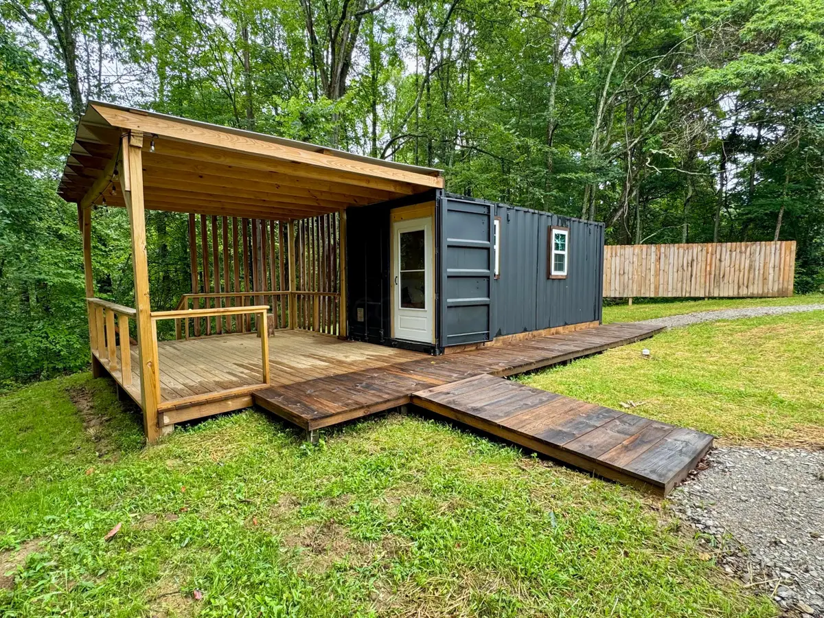 10885 Oak Grove Road, Cumberland, OH 43732 - #1