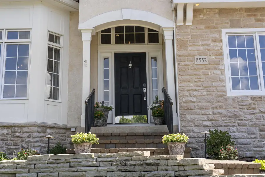 8552 Misty Woods Circle, Powell, OH 43065 - Image #2