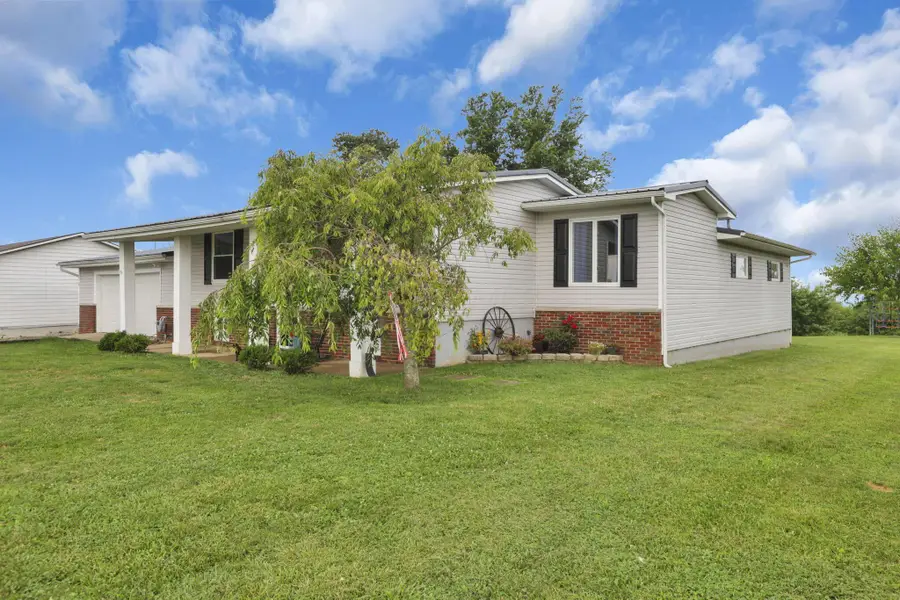 17381 Ringgold Northern Road, Ashville, OH 43103 - Image #2