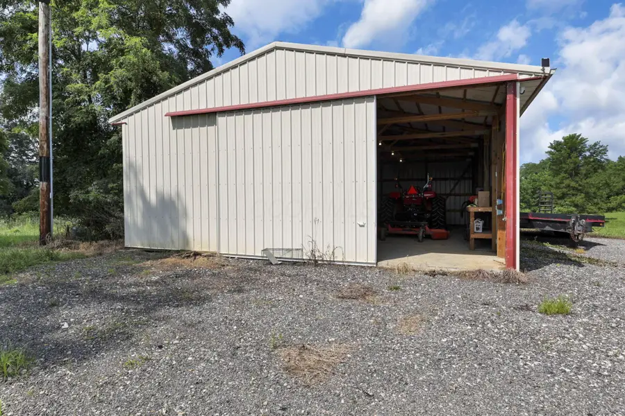 4065 Logan-thornville Road Ne, Rushville, OH 43150 - Image #2