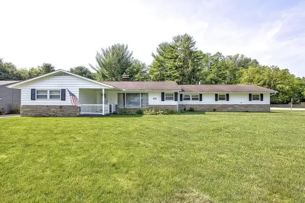 111 Barb Avenue, Heath, OH 43056