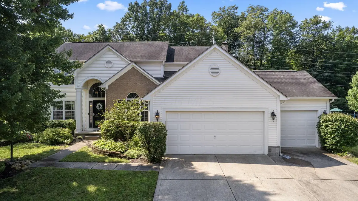 891 Dunvegan Circle, Pickerington, OH 43147 - Image #1