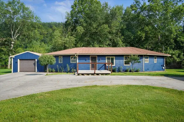 2712 Sycamore Lane, Stockport, OH 43787