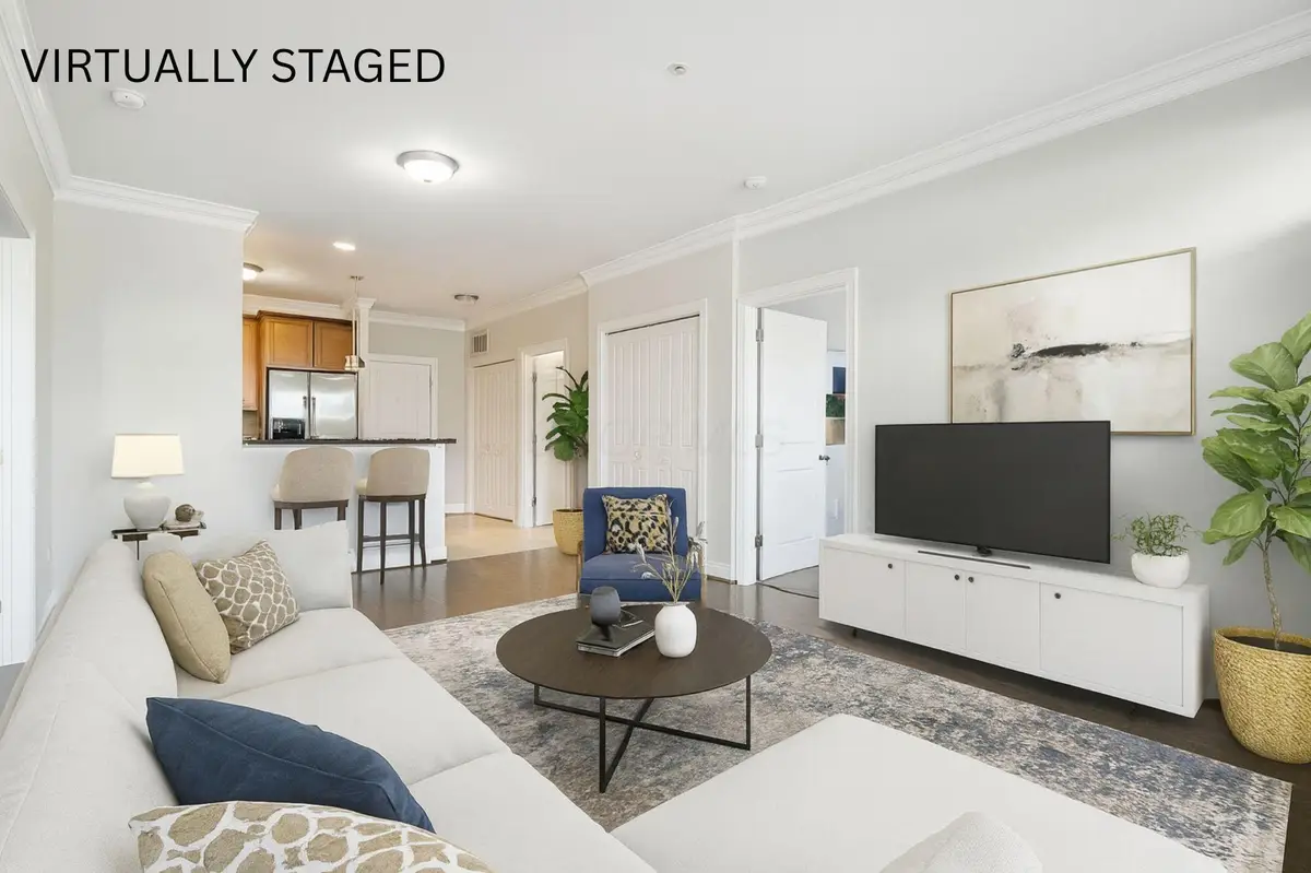 925 Ingleside Avenue, Columbus, OH 43215 - Image #1