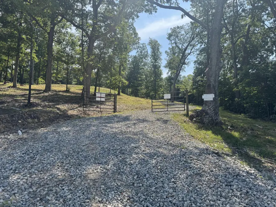 56 Golf Course Road, Waverly, OH 45690 - Image #2