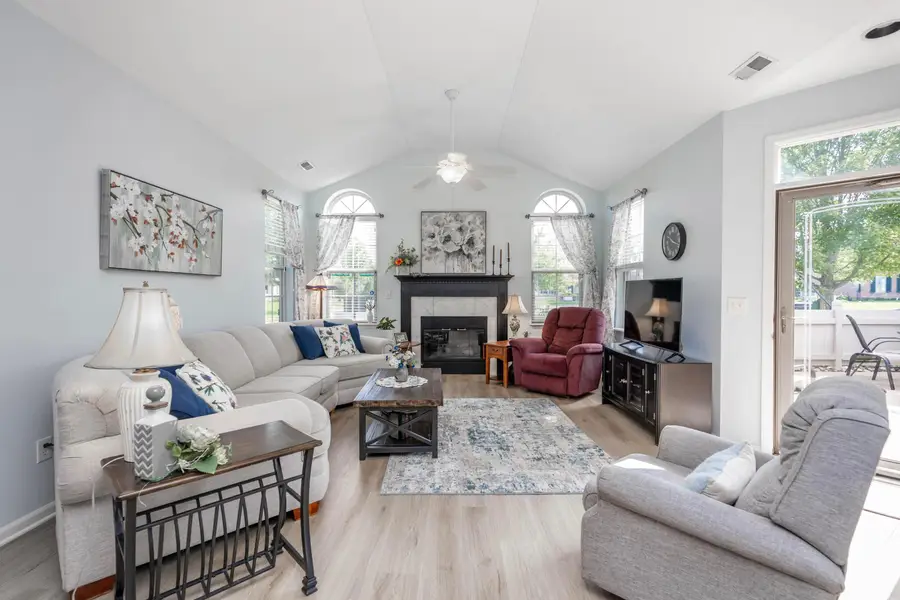 701 Lambton Circle E, Lancaster, OH 43130 - #3