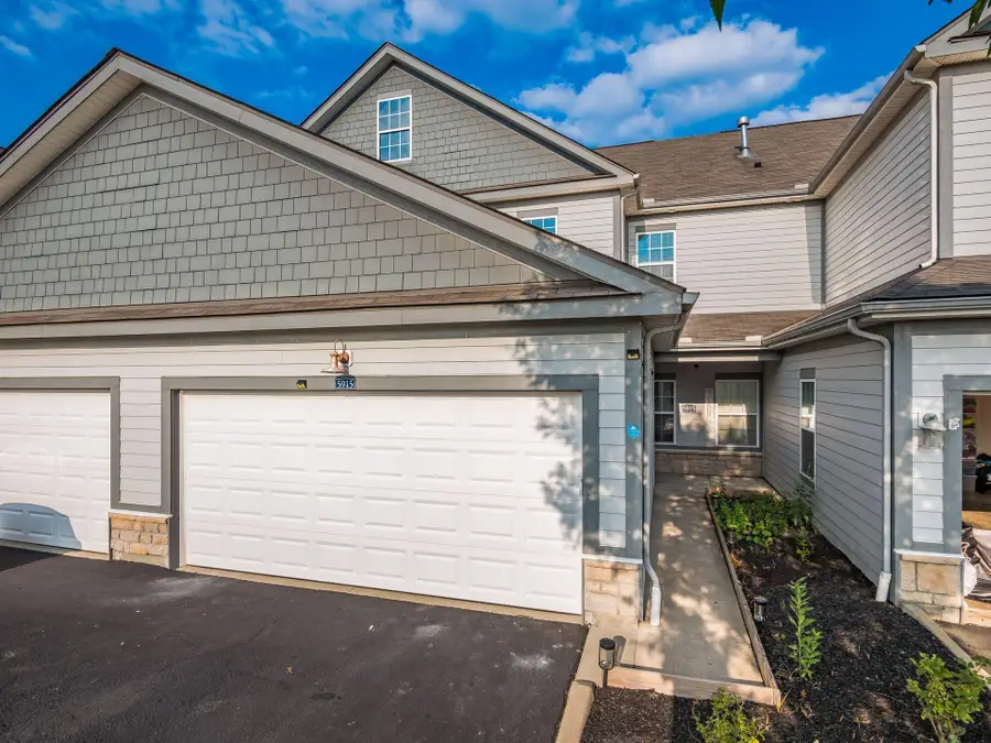 5915 Blackbird Way, Lewis Center, OH 43035 - Image #2