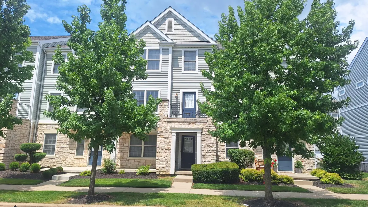 5930 Winberry Creek Drive, Dublin, OH 43016 - Image #1