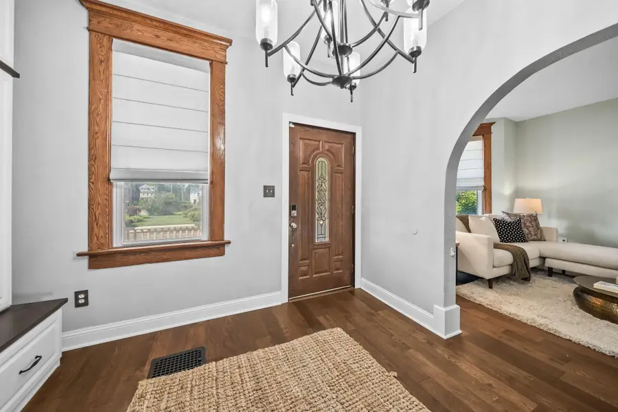 1593 Clifton Avenue, Columbus, OH 43203 - Image #3