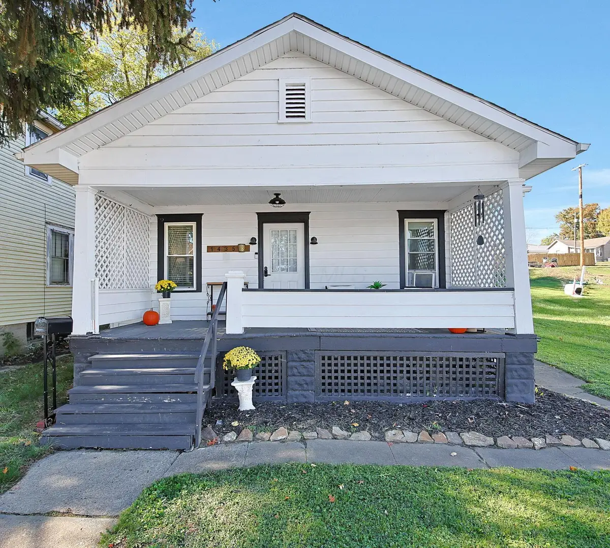 1435 Bluff Street, Zanesville, OH 43701 - Image #1