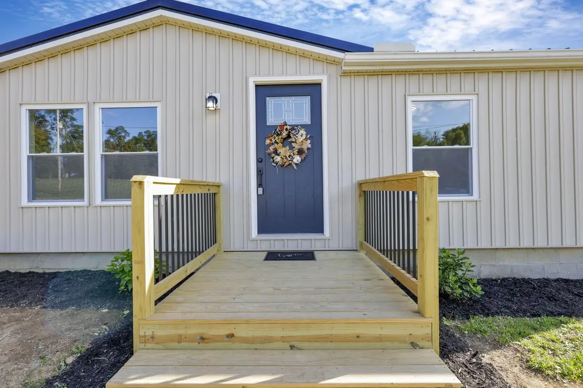 5475 Rush Creek Road, Somerset, OH 43783 - Image #1