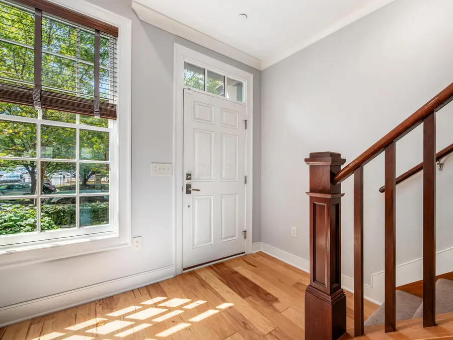 292 1/2 E Gay Street, Columbus, OH 43215 - Image #2