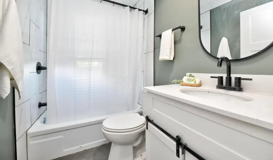 1517 Hawthorne Avenue, Columbus, OH 43203 - Image #2