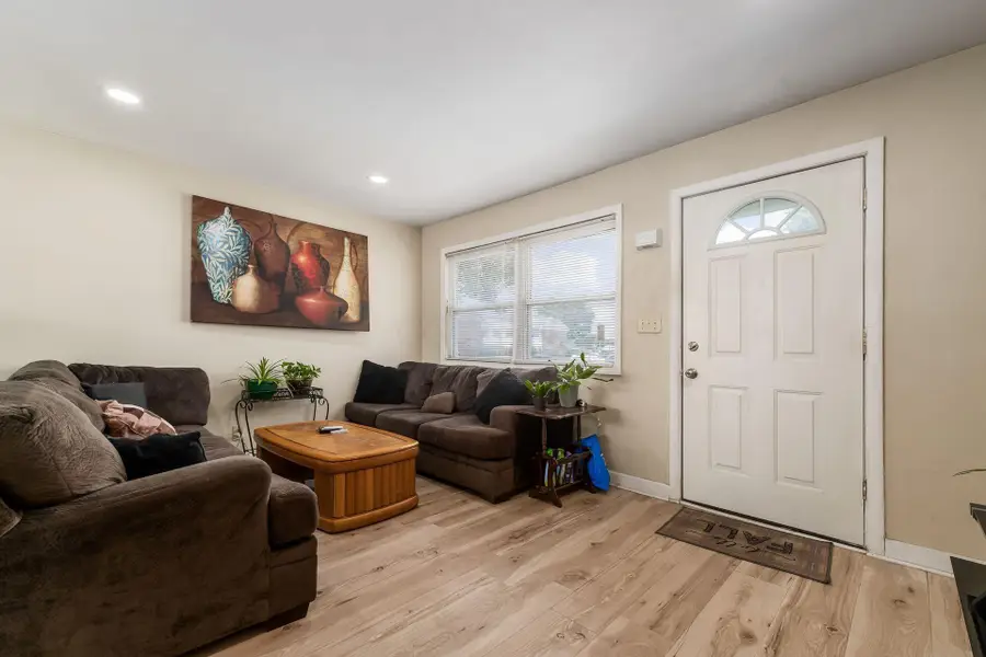 4 Oak Road, Columbus, OH 43217 - Image #3