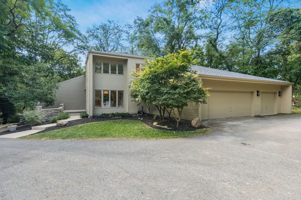 8216 W Shore Drive, Westerville, OH 43082 - Image #1