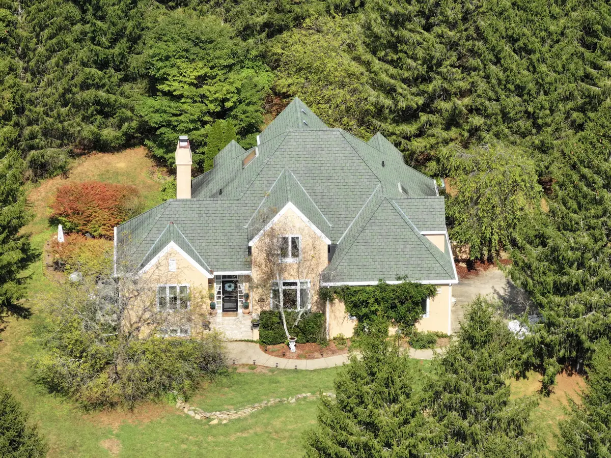 7394 Whitlind Avenue, Athens, OH 45701 - Image #1