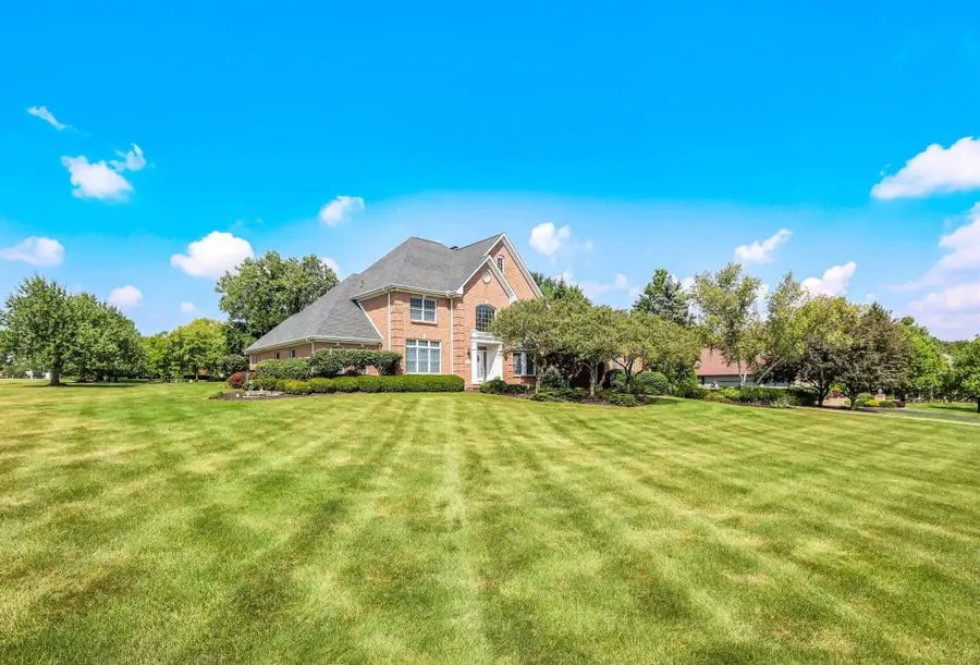 8610 Pennington Court, Powell, OH 43065 - Image #2