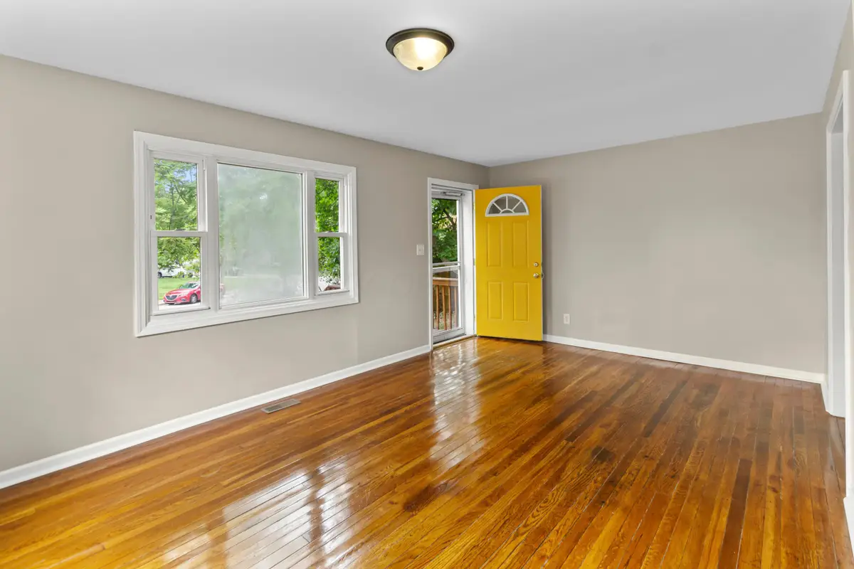 5542 Emerson Avenue, Worthington, OH 43085 - Image #1