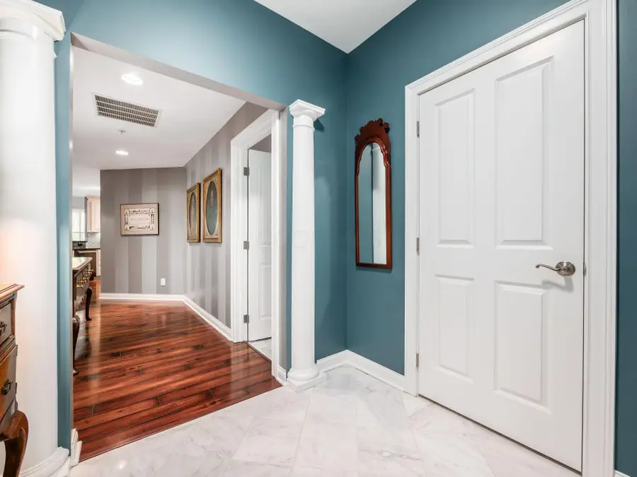 8144 Mount Air Place, Columbus, OH 43235 - Image #2