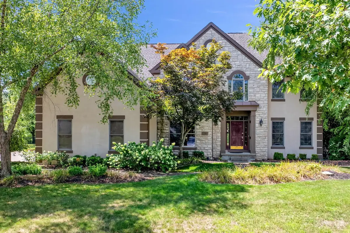 3395 Heritage Oaks Drive, Hilliard, OH 43026 - Image #1