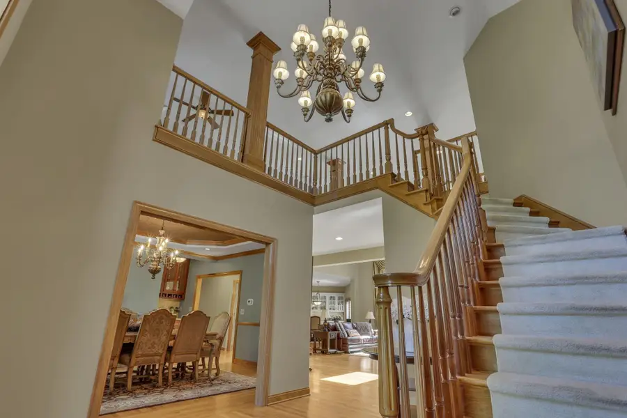 209 Springbrook Place, Gahanna, OH 43230 - Image #2