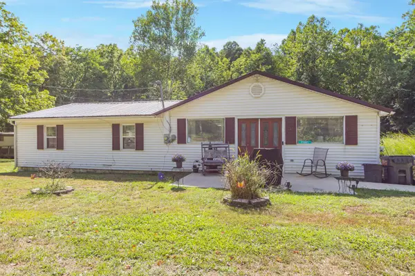 21401 State Route 327, Laurelville, OH 43135