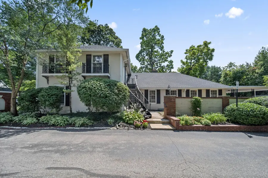 1631 Roxbury Road, Columbus, OH 43212 - Image #2