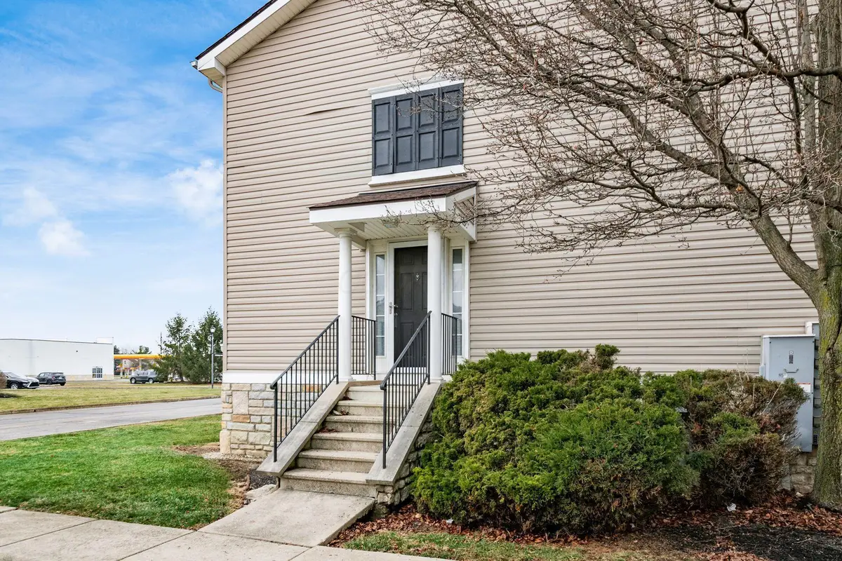 6395 Nottinghill Trail Drive, Canal Winchester, OH 43110 - Image #1