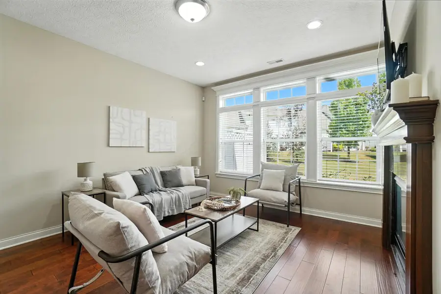 4653 Newport Loop W, Grove City, OH 43123 - Image #2