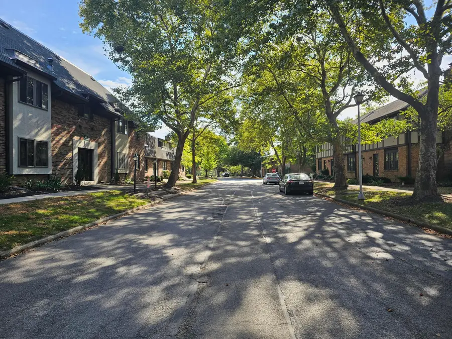 652 Olde Towne Avenue, Columbus, OH 43214 - Image #3