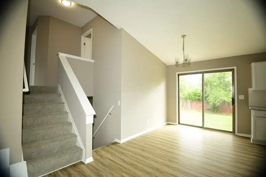 2730 Raphael Drive, Columbus, OH 43232 - Image #2