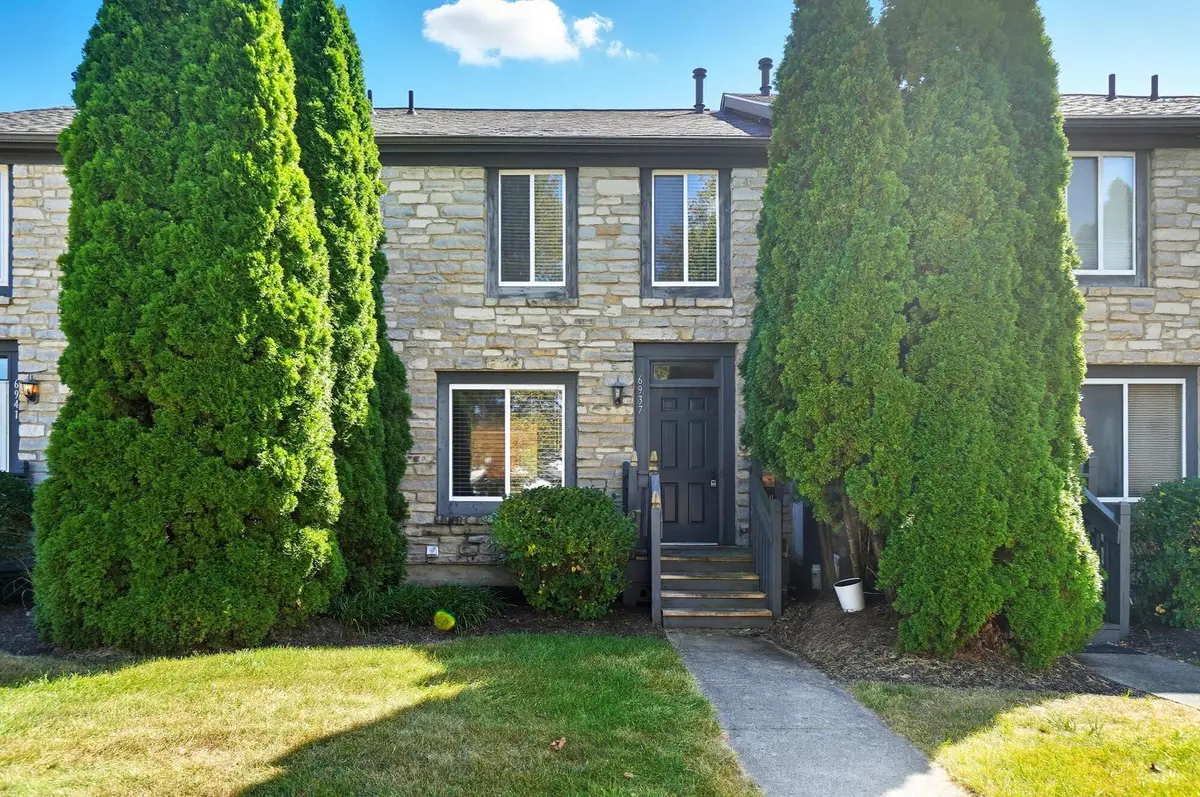 6937 Dublin Village Drive, Dublin, OH 43017 - Image #1