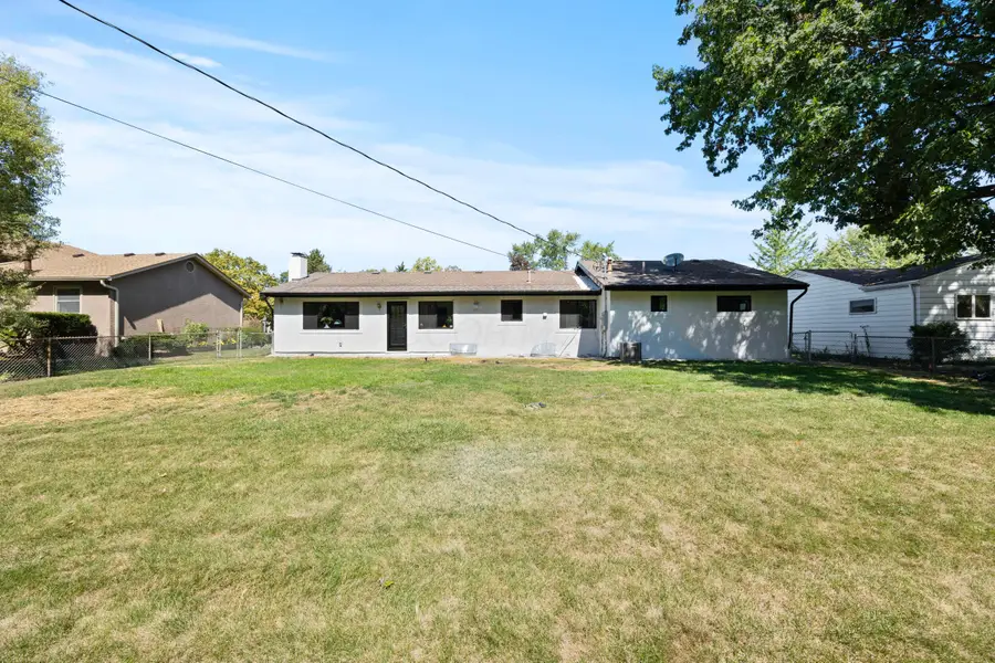 1415 Reymond Road, Columbus, OH 43220 - Image #2