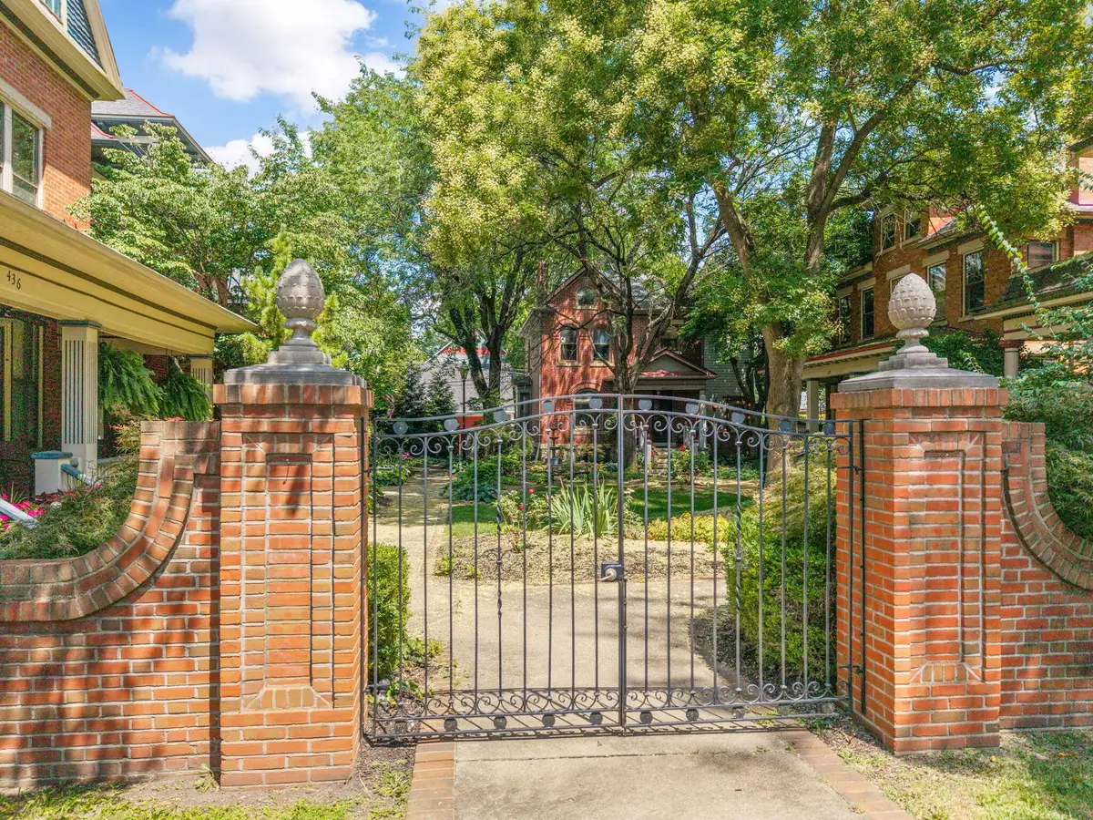 424 W 5th Avenue, Columbus, OH 43201 - Image #1