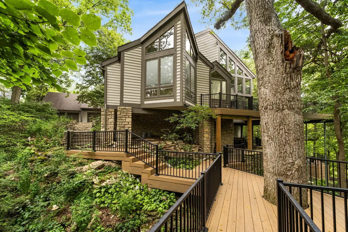 4340 Manor Court E, Dublin, OH 43017 - Image #1