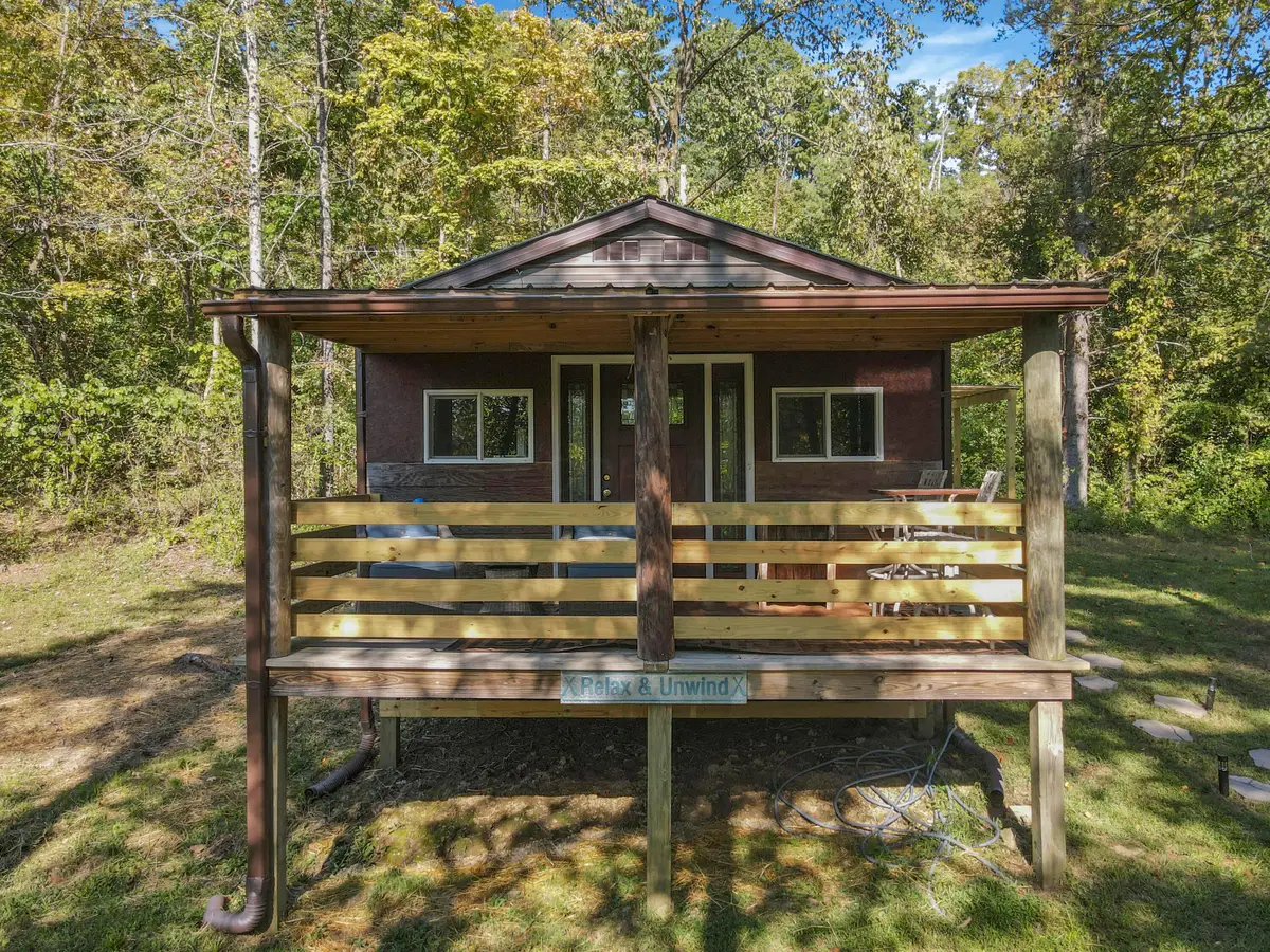 10219 Paulette Drive, Glouster, OH 45732 - Image #1