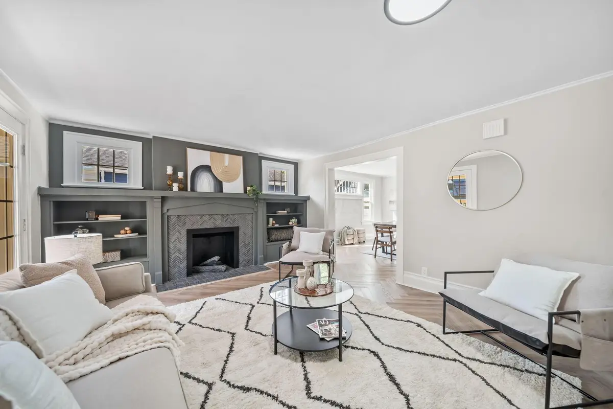 374 Acton Road, Columbus, OH 43214 - Image #1