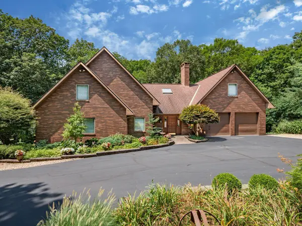 686 Co Rd 1302, Ashland, OH 44805