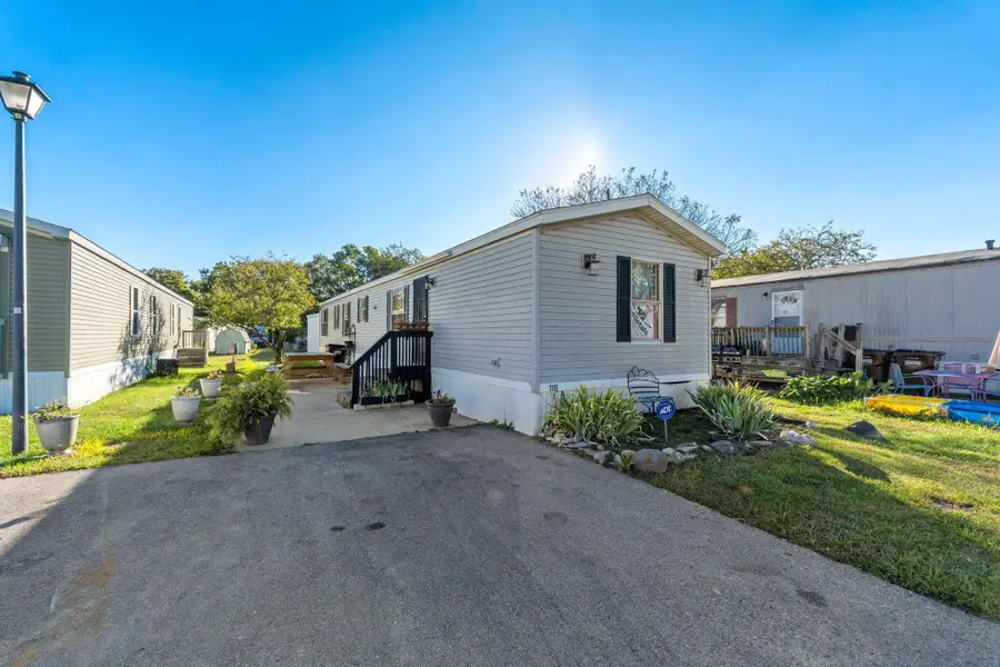 1330 Hanover Rd, Delaware, OH 43015 - Image #2