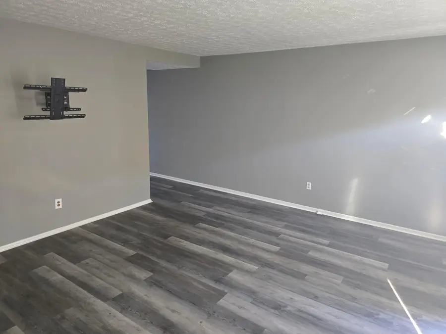 1085 Hardesty Place E, Columbus, OH 43204 - Image #2