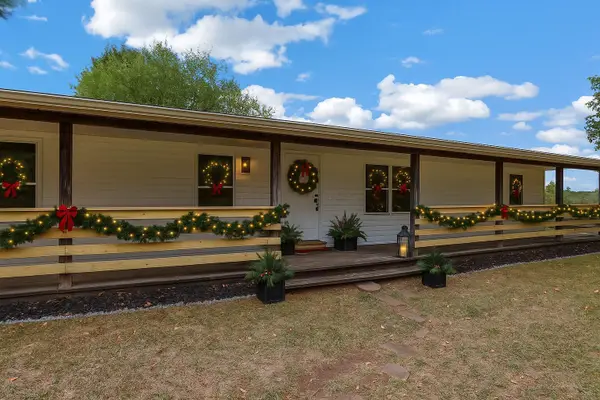 13303 Douglas Lane Road, Centerburg, OH 43011