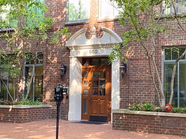 250 Daniel Burnham Square, Columbus, OH 43215